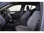 Volvo XC40 T4 Recharge Plus Dark - Intellisafe Assist/Surround - Sensus navigatie - Harman Kardon Audio - Elektrisch bedienbare voorstoelen - Verwarmbare voorstoelen - Parkeercamera - LED koplampen - Mistlampen - Trekhaak semi elektrisch inklapbaar