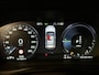 Volvo XC40 T4 Recharge Plus Bright | Trekhaak | Harman Kardon | All Season banden | Bestuurdersstoel elektrisch geheugen | Adaptieve Cruise Control | Stoel en Stuurwielverwarming | Parkeercamera | Pilot Assist | BLIS Dode Hoek Detectie | Parkeersensoren voor+achter | Passagiersstoel elektrisch | 18 Inch | Zitting velenging voorstoelen | Keyless Drive | Climate Control L+R | Regensensor | Privacy Glass | Automatisch dimmende binnen en buitenspiegels | Elektrisch bedienbare achterklep | DAB Radio | Draadloos telefoon opladen | Apple Carplay/Android Auto | Volvo On Call met mobiele App functie | Onyx Black Metallic |