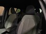 Volvo XC40 T4 Recharge Plus Bright | Trekhaak | Harman Kardon | All Season banden | Bestuurdersstoel elektrisch geheugen | Adaptieve Cruise Control | Stoel en Stuurwielverwarming | Parkeercamera | Pilot Assist | BLIS Dode Hoek Detectie | Parkeersensoren voor+achter | Passagiersstoel elektrisch | 18 Inch | Zitting velenging voorstoelen | Keyless Drive | Climate Control L+R | Regensensor | Privacy Glass | Automatisch dimmende binnen en buitenspiegels | Elektrisch bedienbare achterklep | DAB Radio | Draadloos telefoon opladen | Apple Carplay/Android Auto | Volvo On Call met mobiele App functie | Onyx Black Metallic |