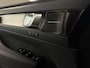 Volvo XC40 T4 Recharge Plus Bright | Trekhaak | Harman Kardon | All Season banden | Bestuurdersstoel elektrisch geheugen | Adaptieve Cruise Control | Stoel en Stuurwielverwarming | Parkeercamera | Pilot Assist | BLIS Dode Hoek Detectie | Parkeersensoren voor+achter | Passagiersstoel elektrisch | 18 Inch | Zitting velenging voorstoelen | Keyless Drive | Climate Control L+R | Regensensor | Privacy Glass | Automatisch dimmende binnen en buitenspiegels | Elektrisch bedienbare achterklep | DAB Radio | Draadloos telefoon opladen | Apple Carplay/Android Auto | Volvo On Call met mobiele App functie | Onyx Black Metallic |