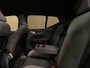 Volvo XC40 T4 Recharge Plus Bright | Trekhaak | Harman Kardon | All Season banden | Bestuurdersstoel elektrisch geheugen | Adaptieve Cruise Control | Stoel en Stuurwielverwarming | Parkeercamera | Pilot Assist | BLIS Dode Hoek Detectie | Parkeersensoren voor+achter | Passagiersstoel elektrisch | 18 Inch | Zitting velenging voorstoelen | Keyless Drive | Climate Control L+R | Regensensor | Privacy Glass | Automatisch dimmende binnen en buitenspiegels | Elektrisch bedienbare achterklep | DAB Radio | Draadloos telefoon opladen | Apple Carplay/Android Auto | Volvo On Call met mobiele App functie | Onyx Black Metallic |