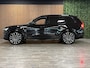 Volvo XC90 T8 AWD Recharge Ultra Black Executive Edit. | Full Option! | Bowers & Wilkins | Luchtvering | Stoelventilatie | Trekhaak | 360 Camera | Head-Up Display | Stoelmassage | 455pk | Adaptieve Cruise Control | Stoelverwarming voor+achter | Stuurwielverwarming | Schuifdak | 22 Inch | Full LED Matrix Meesturende koplampen | Gelamineerde/geluidwerende zijruiten | Pilot Assist | BLIS Dode Hoek Detectie | Alcantara hemelbekleding | Lederen handgrepen en zonnekleppen | Elektrische voorstoelen geheugen | Nappa Lederen bekleding | Zitting verlenging voorstoelen | Lederen Dashboard | Google Infotainment | Keyless Drive | Parkeersensoren voor+achter | Privacy Glass | Elektrisch bedienbare achterklep | Geïntegreerde zongordijnen achterportieren | Geïntegreerd kinderzitje achterin | Verlichte instaplijsten | 7-Persoons | 4-Zone Climate Control | DAB Radio | Apple Carplay/Android Auto | Alarm Klasse III | Draadloos telefoon opladen | Volvo On Call met mobiele App functie | Onyx Black Metallic |