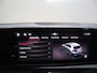 Mercedes-Benz A-klasse 180 Business Solution AMG | 30-06-2026 Beschikbaar | Panoramaschuifdak | Achteruitrijcamera | Nightpakket | MULTIBEAM LED | Stoelverwarming |