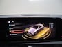 Mercedes-Benz A-klasse 180 Business Solution AMG | 30-06-2026 Beschikbaar | Panoramaschuifdak | Achteruitrijcamera | Nightpakket | MULTIBEAM LED | Stoelverwarming |