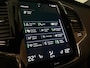 Volvo XC90 T8 AWD Recharge R-Design Long Range | Luchtvering | Stoelventilatie | Trekhaak | 360° Camera | Harman Kardon | 455pk | Schuifdak | Stoelmassage | Adaptieve Cruise Control | Stoelverwarming voor+achter | Stuurwielverwarming | 20 Inch | Full LED meesturende koplampen | Pilot Assist | BLIS Dode Hoek Detectie | Elektrische voorstoelen geheugen | Nappa lederen bekleding | Lederen dashboard | Elektrisch verstelbare zijwangen | Keyless Drive | Parkeersensoren voor+achter | Privacy Glass | Elektrisch bedienbare achterklep | Gelamineerde/geluidwerende zijramen | Geïntegreerde zongordijnen achterportieren | 7-Persoons | 4-Zone Climate Control | DAB Radio | Apple Carplay/Android Auto | Draadloos telefoon opladen | Verlichte instaplijsten | Volvo On Call met mobiele App functie | Bright Silver Metallic |