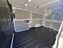 Ford E-Transit Cust. 340 L2H1 Sport 71 kWh | Nieuw!! | 370KM WLTP | 2.300 KG trekgewicht | Android/Apple Carplay | Voorstoelen/Stuur Verwarmd | Beide Kanten Schuifdeur | LM Velgen 17" | Airco |