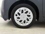 Toyota Aygo 1.0 VVT-i x-play | Dealer onderhouden | Apple CarPlay/Android Auto | Airco | Achteruitrijcamera | Fietsendrager beugel | leseman