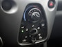 Toyota Aygo 1.0 VVT-i x-play | Dealer onderhouden | Apple CarPlay/Android Auto | Airco | Achteruitrijcamera | Fietsendrager beugel | leseman