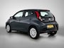 Toyota Aygo 1.0 VVT-i x-play | Dealer onderhouden | Apple CarPlay/Android Auto | Airco | Achteruitrijcamera | Fietsendrager beugel | leseman