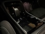 Volvo XC40 Recharge Plus | 96% SoH | Parkeercamera | All-season banden | Stoel en Stuurwielverwarming | 19 Inch | Microtech / alcantara bekleding met wit stiksel en bies | Zitting verlenging voorstoelen |  Google Infotainment | Keyless Drive | Parkeersensoren voor+achter | Privacy Glass | Elektrisch bedienbare achterklep | Draadloos telefoon opladen | DAB Radio | Apple Carplay/Android Auto | Volvo On Call met mobiele App functie | Onyx Black Metallic |