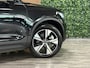 Volvo XC40 Recharge Plus | 96% SoH | Parkeercamera | All-season banden | Stoel en Stuurwielverwarming | 19 Inch | Microtech / alcantara bekleding met wit stiksel en bies | Zitting verlenging voorstoelen |  Google Infotainment | Keyless Drive | Parkeersensoren voor+achter | Privacy Glass | Elektrisch bedienbare achterklep | Draadloos telefoon opladen | DAB Radio | Apple Carplay/Android Auto | Volvo On Call met mobiele App functie | Onyx Black Metallic |