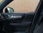 Volvo XC40 Recharge Plus | 96% SoH | Parkeercamera | All-season banden | Stoel en Stuurwielverwarming | 19 Inch | Microtech / alcantara bekleding met wit stiksel en bies | Zitting verlenging voorstoelen |  Google Infotainment | Keyless Drive | Parkeersensoren voor+achter | Privacy Glass | Elektrisch bedienbare achterklep | Draadloos telefoon opladen | DAB Radio | Apple Carplay/Android Auto | Volvo On Call met mobiele App functie | Onyx Black Metallic |