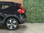 Volvo XC40 Recharge Plus | 96% SoH | Parkeercamera | All-season banden | Stoel en Stuurwielverwarming | 19 Inch | Microtech / alcantara bekleding met wit stiksel en bies | Zitting verlenging voorstoelen |  Google Infotainment | Keyless Drive | Parkeersensoren voor+achter | Privacy Glass | Elektrisch bedienbare achterklep | Draadloos telefoon opladen | DAB Radio | Apple Carplay/Android Auto | Volvo On Call met mobiele App functie | Onyx Black Metallic |