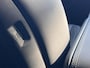 Hyundai Santa Fe 1.6 T-GDI PHEV Premium 4WD / Fabrieksgarantie tot 12-2029 / Dealer onderhouden / Afneembare Trekhaak / HUD / EAER 54 km / Camera 360° / Stoelventilatie / Stuur-, stoel- & achterbankverwarming / 20" LM wielen & All Season banden /