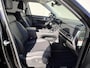 Hyundai Santa Fe 1.6 T-GDI PHEV Premium 4WD / Fabrieksgarantie tot 12-2029 / Dealer onderhouden / Afneembare Trekhaak / HUD / EAER 54 km / Camera 360° / Stoelventilatie / Stuur-, stoel- & achterbankverwarming / 20" LM wielen & All Season banden /
