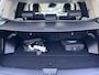 Hyundai Santa Fe 1.6 T-GDI PHEV Premium 4WD / Fabrieksgarantie tot 12-2029 / Dealer onderhouden / Afneembare Trekhaak / HUD / EAER 54 km / Camera 360° / Stoelventilatie / Stuur-, stoel- & achterbankverwarming / 20" LM wielen & All Season banden /