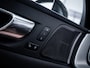 Volvo XC60 2.0 T6 Plug-in hybrid AWD Plus Dark - Long Range l Pano l H&K | 360 | Trekhaak
