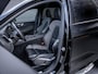 Volvo XC60 2.0 T6 Plug-in hybrid AWD Plus Dark - Long Range l Pano l H&K | 360 | Trekhaak