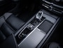 Volvo XC60 2.0 T6 Plug-in hybrid AWD Plus Dark - Long Range l Pano l H&K | 360 | Trekhaak