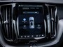 Volvo XC60 2.0 T6 Plug-in hybrid AWD Plus Dark - Long Range l Pano l H&K | 360 | Trekhaak