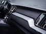 Volvo XC60 2.0 T6 Plug-in hybrid AWD Plus Dark - Long Range l Pano l H&K | 360 | Trekhaak