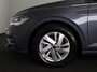 Volkswagen Polo 1.0 TSI Style 110 pk Automaat (DSG) | Navigatie via App | Parkeersensoren | Autom. airco | Matrix LED koplampen | Stoelverwarming | Digital Cockpit Pro |