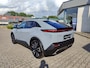 Toyota C-HR / C-HR+ FIRST EDITION 77KWH NIEUW EN DIRECT LEVERBAAR!!! 20''LM-VELGEN WARMTEPOMP KEYLESS EL-ACHTERKLEP BLIND SPOT NAVI CAMERA PARK-SENSOREN LED PRIVACY GLASS STOEL/STUURVERW