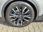 Toyota C-HR / C-HR+ FIRST EDITION 77KWH NIEUW EN DIRECT LEVERBAAR!!! 20''LM-VELGEN WARMTEPOMP KEYLESS EL-ACHTERKLEP BLIND SPOT NAVI CAMERA PARK-SENSOREN LED PRIVACY GLASS STOEL/STUURVERW