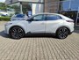 Toyota C-HR / C-HR+ FIRST EDITION 77KWH NIEUW EN DIRECT LEVERBAAR!!! 20''LM-VELGEN WARMTEPOMP KEYLESS EL-ACHTERKLEP BLIND SPOT NAVI CAMERA PARK-SENSOREN LED PRIVACY GLASS STOEL/STUURVERW