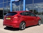 Ford Focus 1.0 ST-Line 125PK Cruise Navi Carplay Climate Parkeersensoren Parkeer Assistent 18'' Velgen Privacy Glass *Sportief*