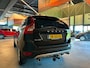Volvo XC60 2.0T AUTOMAAT SUMMUM-uitv|TREKHAAK|CLIMA AIRCO|LM-VELGEN|NAVIGATIE|CRUISE CONTROL|Bi-XENON|STOELVERWARMING|BLUETOOTH