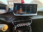 Peugeot e-208 Stoelverwarming | Clima | Cruise | Lichtmetaal | Carplay | Leder/Stof | Parkeersensoren | Bluetooth | Airco (automatisch) | Cruisecontrol standaard | Lichtmetalen velgen 16"
