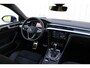 Volkswagen Arteon Shooting Brake 1.4 TSI eHybrid R-Line Business+ | Incl. 12 maanden garantie | SOH 92% | Stoel/stuurverwarming | Uitklapbare trekhaak | Schuif/kantel dak | Adaptieve cruise control | Apple carplay/Android auto | Head-up display |