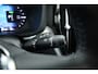 Volvo XC60 2.0 T6 Plug-in hybrid AWD Plus Dark | Pano-dak | Adap. Cruise | H&K Audio | 4x stoel + stuurverwarming |