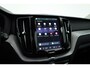 Volvo XC60 2.0 T6 Plug-in hybrid AWD Plus Dark | Pano-dak | Adap. Cruise | H&K Audio | 4x stoel + stuurverwarming |