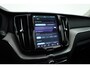 Volvo XC60 2.0 T6 Plug-in hybrid AWD Plus Dark | Pano-dak | Adap. Cruise | H&K Audio | 4x stoel + stuurverwarming |