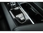 Volvo XC60 2.0 T6 Plug-in hybrid AWD Plus Dark | Pano-dak | Adap. Cruise | H&K Audio | 4x stoel + stuurverwarming |