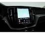 Volvo XC60 2.0 T6 Plug-in hybrid AWD Plus Dark | Pano-dak | Adap. Cruise | H&K Audio | 4x stoel + stuurverwarming |