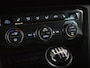Volkswagen Tiguan 2.0 TDI Comfortline 150PK | Trekhaak | Stoelverwarming | Cruise control adapt | Climate control | Apple carplay Android auto | Navigatie | DAB | LED | 17"LMV