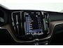 Volvo XC60 2.0 T6 Plug-in hybrid AWD Plus Dark - Luchtvering | Rijklaar! | Pano | Ventilatie | Stuur+Stoelverw. | Leder+Memory | 360*+PDC | Led | v