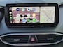 Hyundai Santa Fe 1.6 T-GDI PHEV Premium Plus Sky / SOH 100% / Dealer onderhouden / Fabrieksgarantie tot 06-2027 / Trekgewicht 1350 kg / Head Up Display / Elektrische achterklep / Rondomzicht camera / Stuur- Stoel & Achterbank verwarming / Glazen schuif- en kanteldak /
