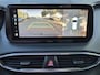 Hyundai Santa Fe 1.6 T-GDI PHEV Premium Plus Sky / SOH 100% / Dealer onderhouden / Fabrieksgarantie tot 06-2027 / Trekgewicht 1350 kg / Head Up Display / Elektrische achterklep / Rondomzicht camera / Stuur- Stoel & Achterbank verwarming / Glazen schuif- en kanteldak /