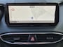 Hyundai Santa Fe 1.6 T-GDI PHEV Premium Plus Sky / SOH 100% / Dealer onderhouden / Fabrieksgarantie tot 06-2027 / Trekgewicht 1350 kg / Head Up Display / Elektrische achterklep / Rondomzicht camera / Stuur- Stoel & Achterbank verwarming / Glazen schuif- en kanteldak /