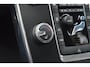 Volvo V60 T4 R-Design | Panoramadak | Dealer Onderhouden | Camera | Stoelverwarming | Standkachel |