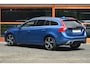 Volvo V60 T4 R-Design | Panoramadak | Dealer Onderhouden | Camera | Stoelverwarming | Standkachel |
