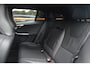 Volvo V60 T4 R-Design | Panoramadak | Dealer Onderhouden | Camera | Stoelverwarming | Standkachel |