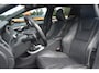 Volvo V60 T4 R-Design | Panoramadak | Dealer Onderhouden | Camera | Stoelverwarming | Standkachel |