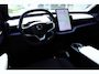 Volvo EX30 Single Motor Extended Range Plus 69 kWh | Elektrisch verstelbare voorstoelen | Adaptieve cruise control | Verwarmbare voorstoelen en stuurwiel | Apple carplay/Android auto | Warmtepomp