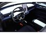 Volvo EX30 Single Motor Extended Range Plus 69 kWh | Elektrisch verstelbare voorstoelen | Adaptieve cruise control | Verwarmbare voorstoelen en stuurwiel | Apple carplay/Android auto | Warmtepomp