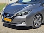 Nissan Leaf N-Connecta 40 kWh / Adaptief Cruise Control / SOH 89% / Stoel- Stuur & Achterbankverwarming / Trekhaak Afneembaar / All Season Banden / 360 Graden Camera / Dealer Onderhouden / Apple Carplay & Android Auto / Navigatie / Climate Control /